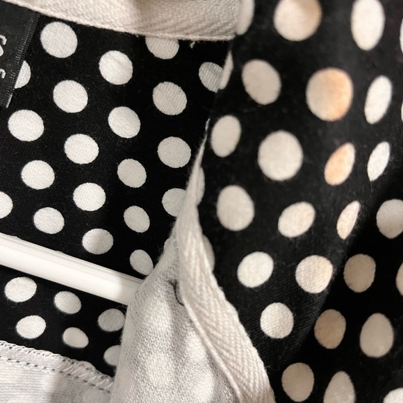 Onque Casuals Chic Black Polka Dot Floral Zipper Cardigan PS Artsy Festival - Picture 10 of 10